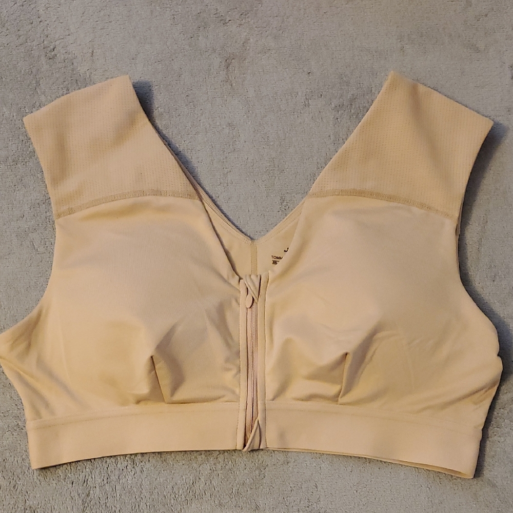 Seamless Nude Bra Size 2XL Zip Up Front Sports Workout